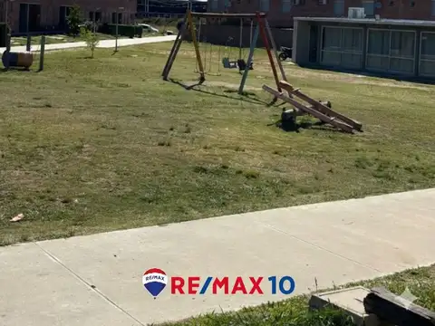 Angela Gil y Macheroni 100