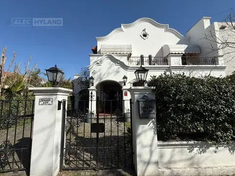 Casa estilo colonial en venta y alquiler en Barrio Parque Aguirre, Acassuso, San Isidro