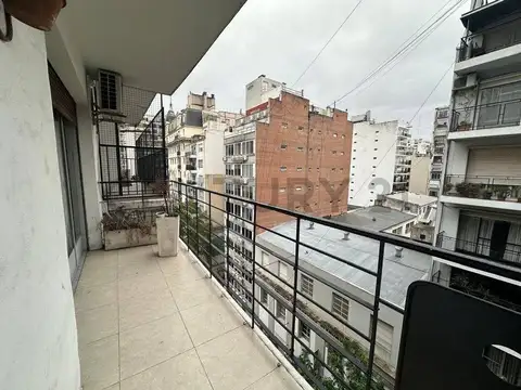VENTA DTO 4 AMB + DEPENDENCIA - LUMINOSO C/BALCON CORRIDO - APTO CREDITO