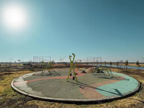 Terreno en Venta 52  mts Fondo