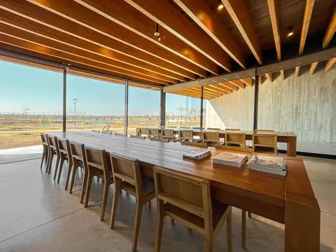 Av. Arturo Illia 99 - Vida Club de Campo