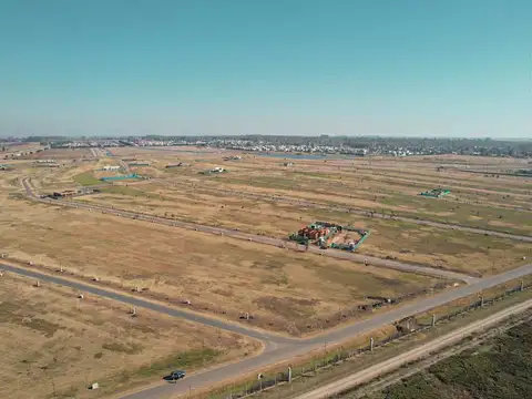 Orientacion Norte - Lote en Vida Club de Campo - Funes