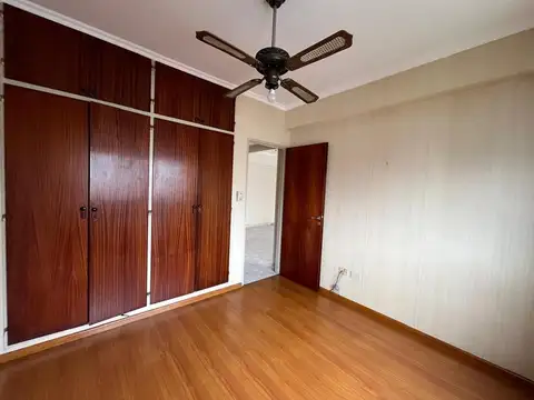 Departamento en Alquiler en Quilmes, $ 550.000