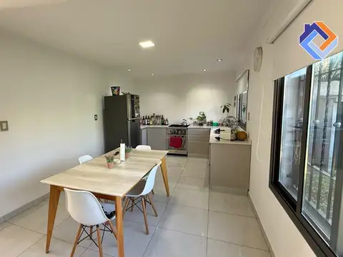 CASA EN VENTA EN EL BARRIO LOS PIONEROS - APTA CREDITO