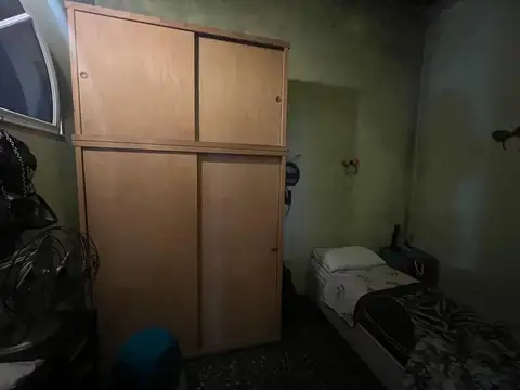 Casa, multifamiliar en venta A REFACCIONAR
