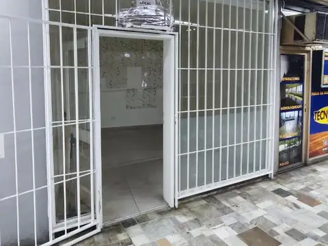 Local en Alquiler en Recoleta, $ 290.000