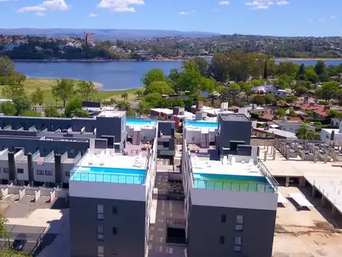 Venta departamento en carlos paz pileta seguridad