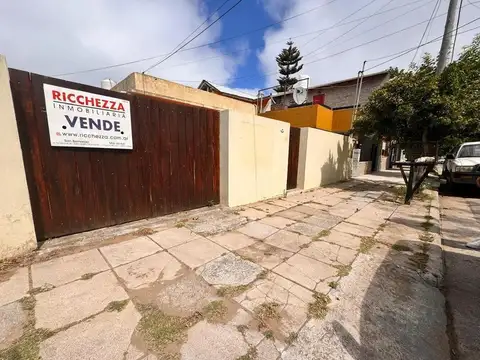 Ideal para inversor - Venta en Block - 3 Casas de 2 y 3 Amb 