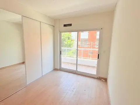 VENTA DEPARTAMENTO 4 AMBIENTES AL FENTE A ESTRENAR CON BALCÓN Y AMENITIES, ZONA ABASTO