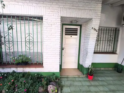 Casa 4 ambientes con 1 baño