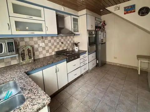 Depto Tipo Casa en Venta en Isidro Casanova, USD 69.000