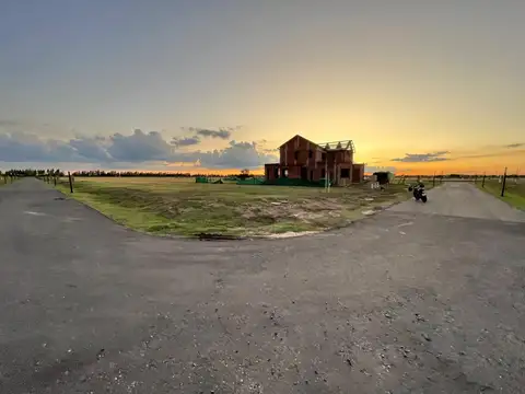 TERRENO 830 Mts2 ESQUINA COUNTRY LOS PASOS III FISHERTON ROSARIO