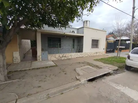 Casa en Venta en Luis Guillon, USD 70.000