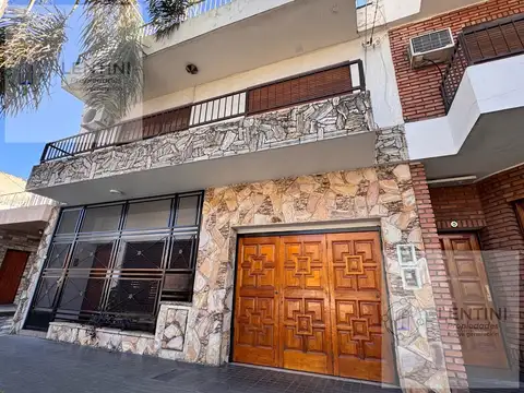 PH TRIPLEX CON PATIO Y TERRAZA ENTRE FRAY LAMAS-PTE PERON Y AV. GAONA