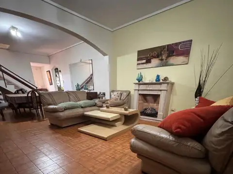 Depto Tipo Casa en Venta 40 años