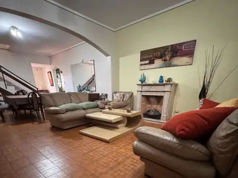 Depto Tipo Casa en Venta 40 años