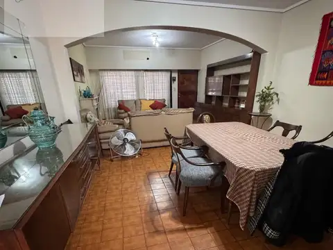 Depto Tipo Casa en Venta con 1 cocheras