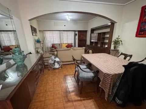 Depto Tipo Casa en Venta con 1 cocheras