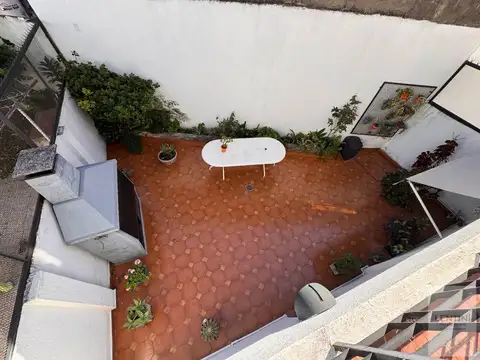 Depto Tipo Casa en Venta de 6 ambientes
