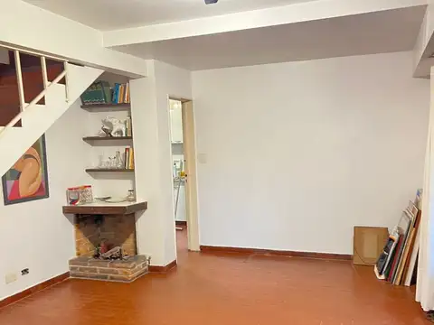 Depto Tipo Casa en Alquiler con 1 cocheras