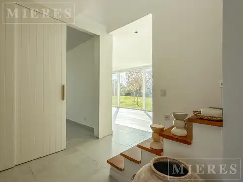 Excelente casa en venta, en construccion, en Azzurra