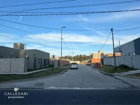 Terreno en Venta 19  mts Fondo