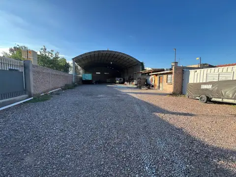 Alquilo Galpón en km 8, Rodeo de la Cruz