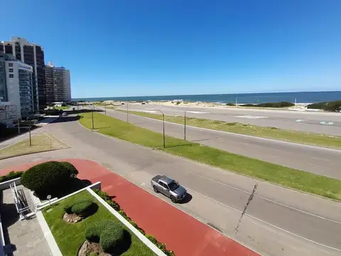 Departamento - Venta - Uruguay, PLAYA BRAVA PUNTA DEL ESTE - RAMBLA BATLLE PACHECO 301