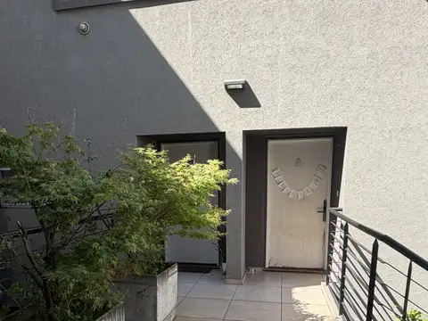Depto Tipo Casa en Alquiler de 2 dormitorios