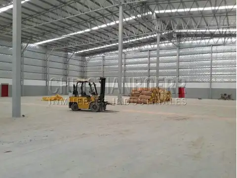 2200M SEMINUEVOS DENTRO DEL PARQUE IND PILAR. OFICINAS.RED C