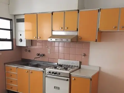 Gral Bme Mitre (A) 1400, Piso 1