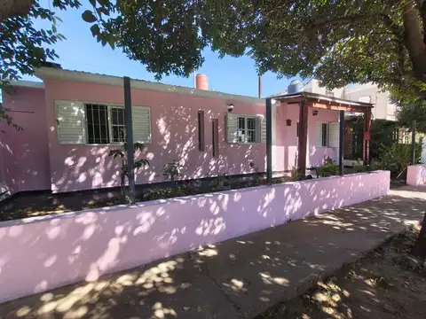 CASA 2 DORM CON COCHERA LICEO 3RA SECCION