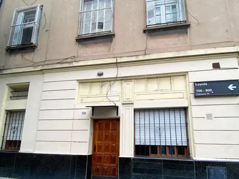 PH  de 3 ambientes con   Local en  en Villa Crespo