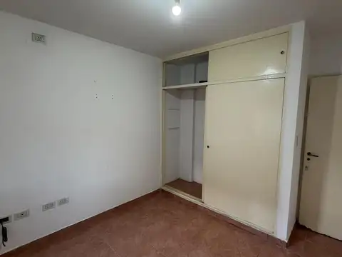 PH TIPO CASA PLANTA BAJA DOS AMBIENTES SIN EXPENSAS