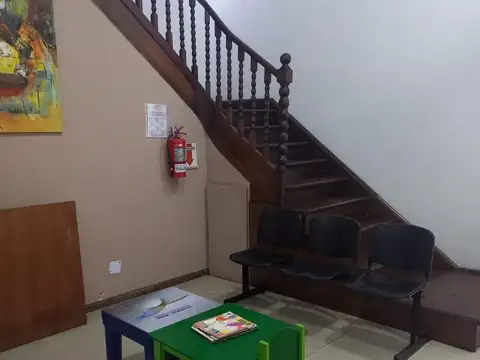 Oficina en Alquiler en Nuestra Señora De Lourdes, $ 700.000