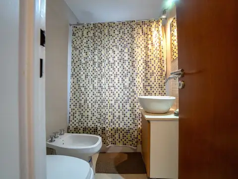 Departamento venta La Plata. 1 dormitorio y balcón