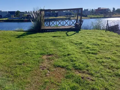 Venta Terreno Barrio El Cazal a la laguna 900m2