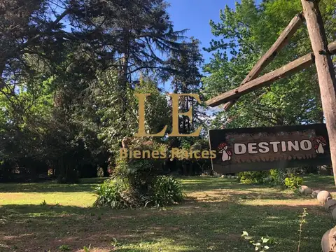 Quinta en Venta con 6 cocheras