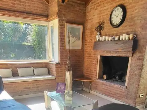 Casa en Alquiler Temporal con 2 cocheras