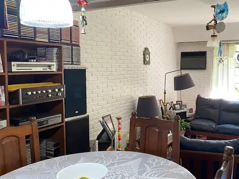 Casa en Venta con 1 cochera