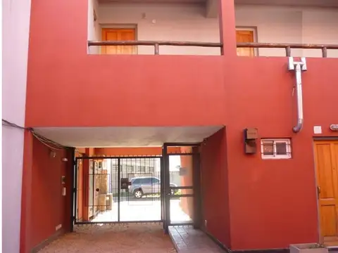 Hipolito Irigoyen 1100