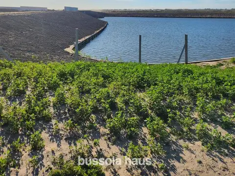 Lote interno con vista al agua en Nativas