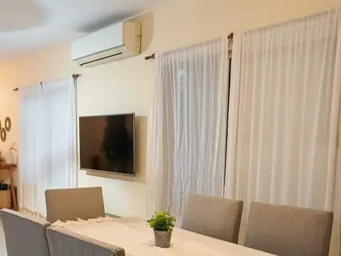 Casa en Alquiler de 3 dormitorios