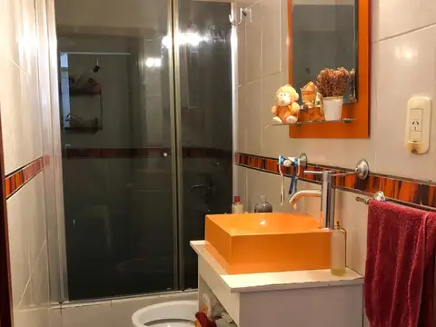 Depto Tipo Casa 4 ambientes con 2 baños
