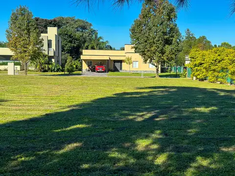 Terreno en Venta 23  mts Frente