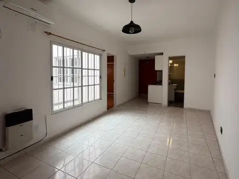 Departamento DOS AMBIENTES en Ciudadela Sur
