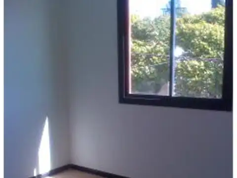 Departamento en Alquiler en Alto Alberdi, $ 650.000