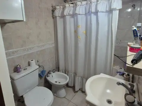 CASA EN VENTA EN GRAL RODRIGUEZ