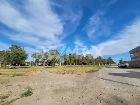 VENTA LOTE DE 435 M2 EN CENTENARIO