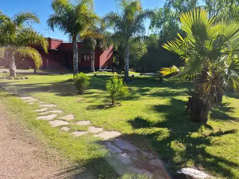 Venta Chacra con Gran Infraestructura en Ruta 11